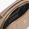 תיק טומי הילפיגר Monogram Quilted Camera Crossbody