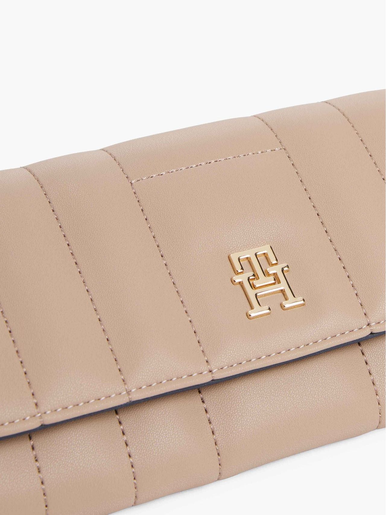 ארנק טומי הילפיגר