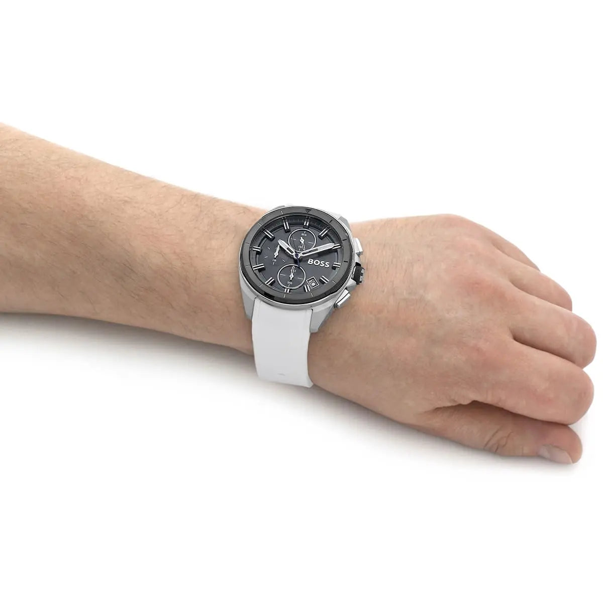 ساعة هيوجو بوس