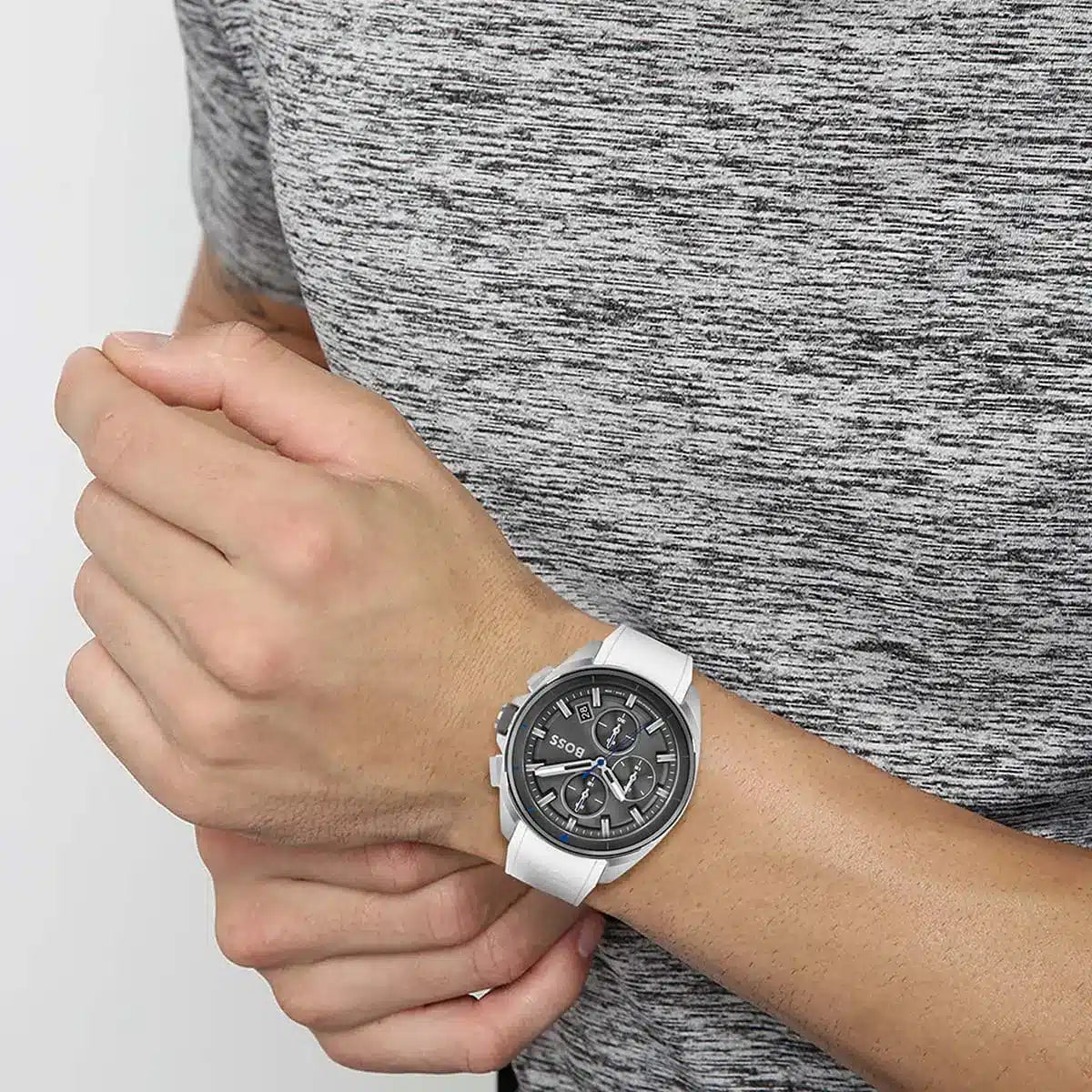 ساعة هيوجو بوس