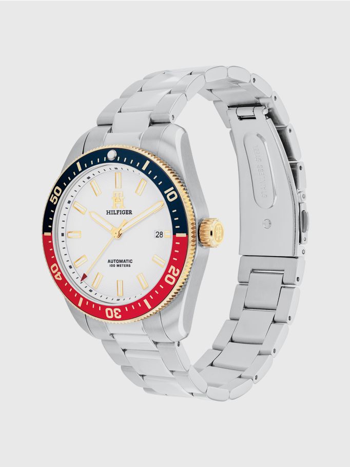 ساعة تومي هيلفيجر