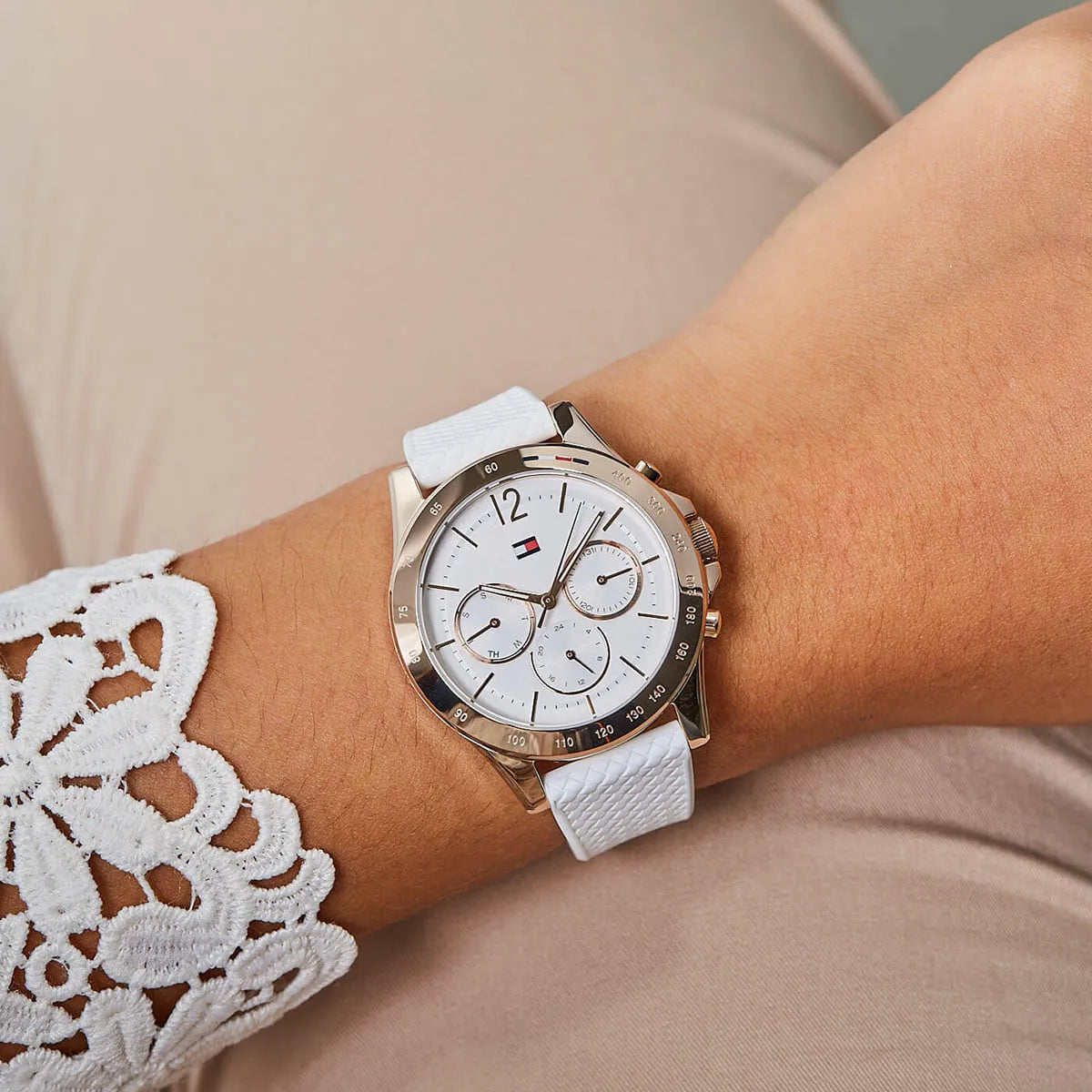 ساعة تومي هيلفيجر Haven