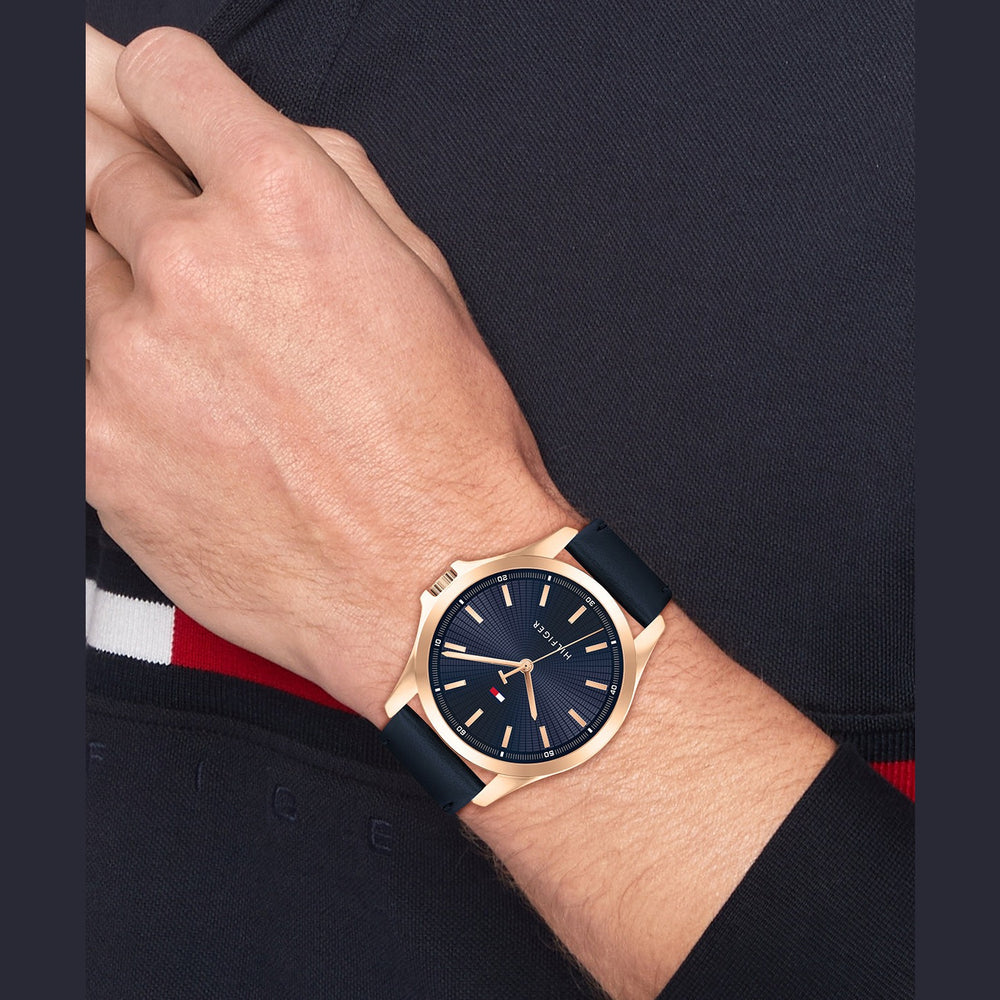 שעון טומי הילפיגר Bruce