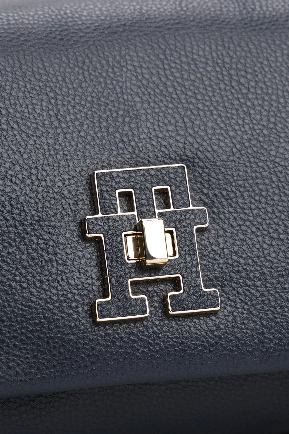 Tommy Hilfiger Modern Turn Lock Crossbody Bag