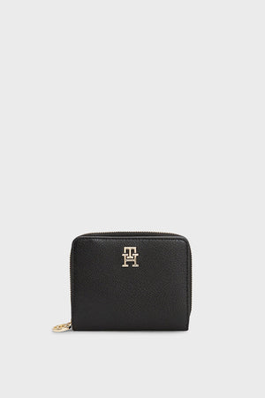 ארנק טומי הילפיגר Th Monogram Plaque