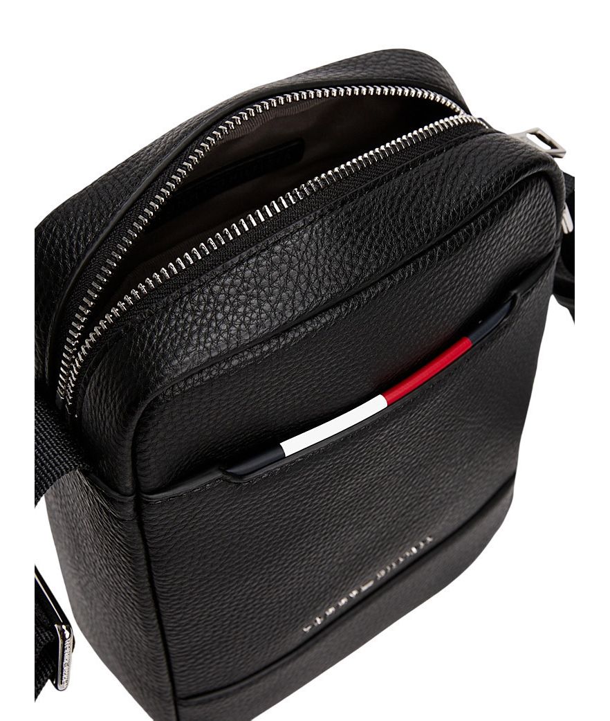 תיק טומי הילפיגר Th Central Mini Reporter