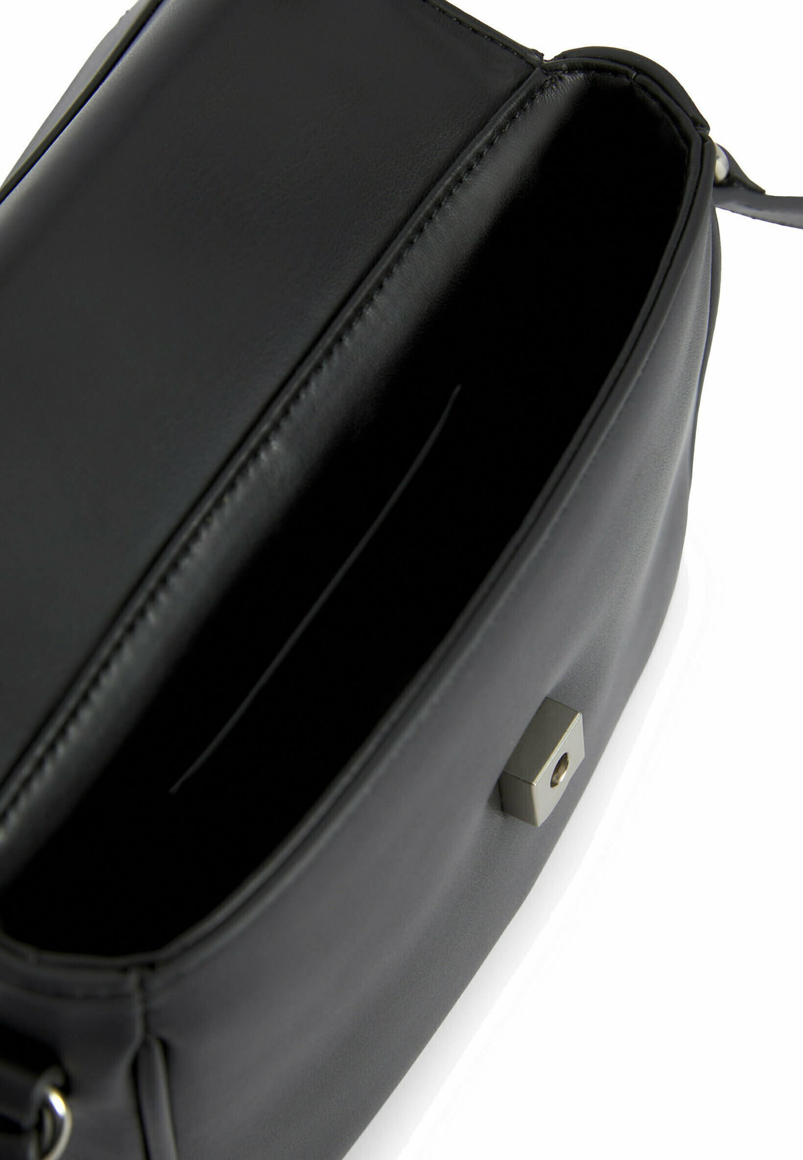 תיק קלווין קליין Sculpted Boxy