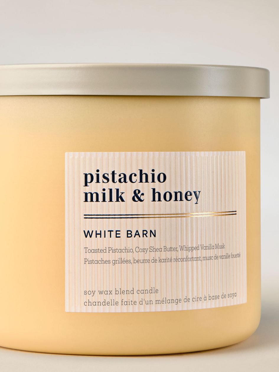 נר ריחני White Barn Pistachio Milk & Honey 3-Wick