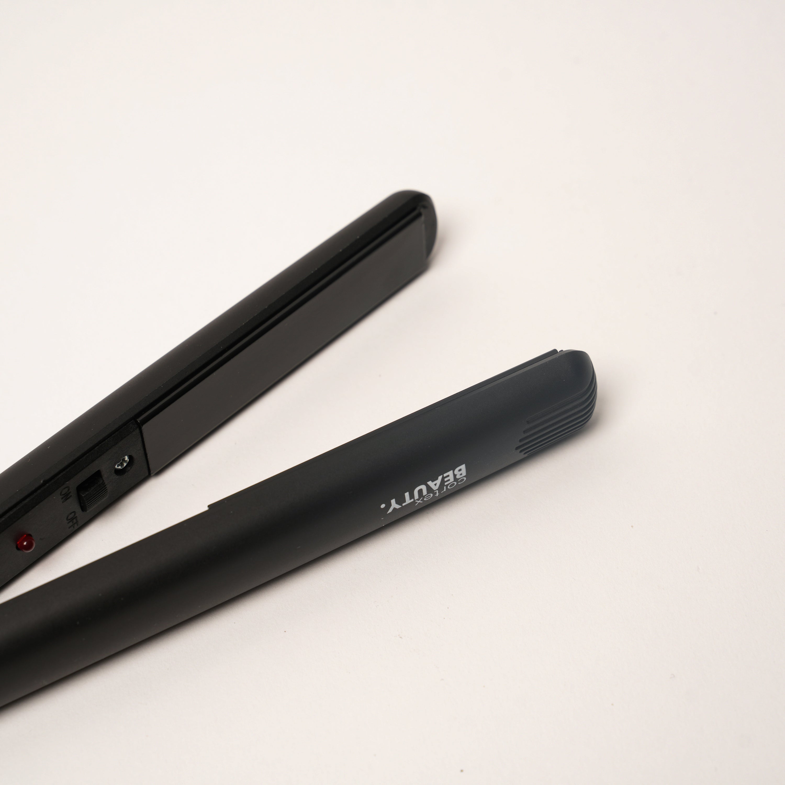Cortex Mini Straightner Black