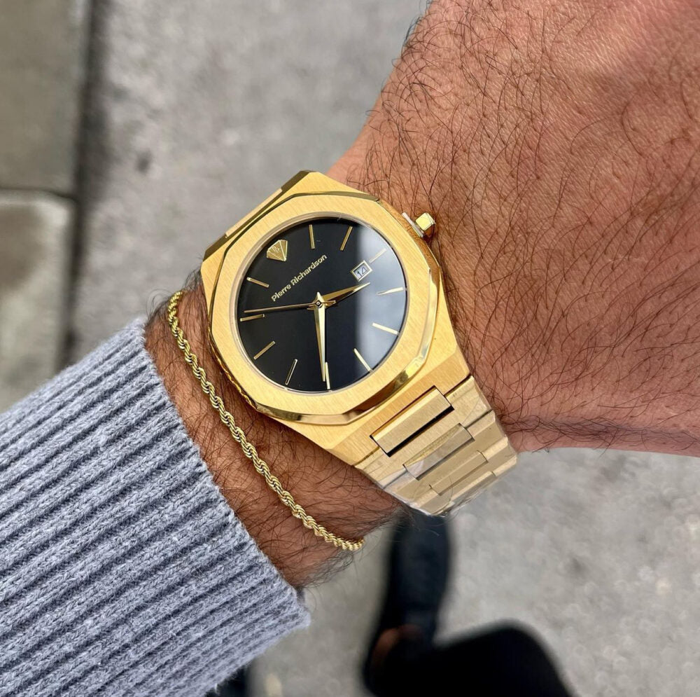 ساعة بيير ريتشاردسون