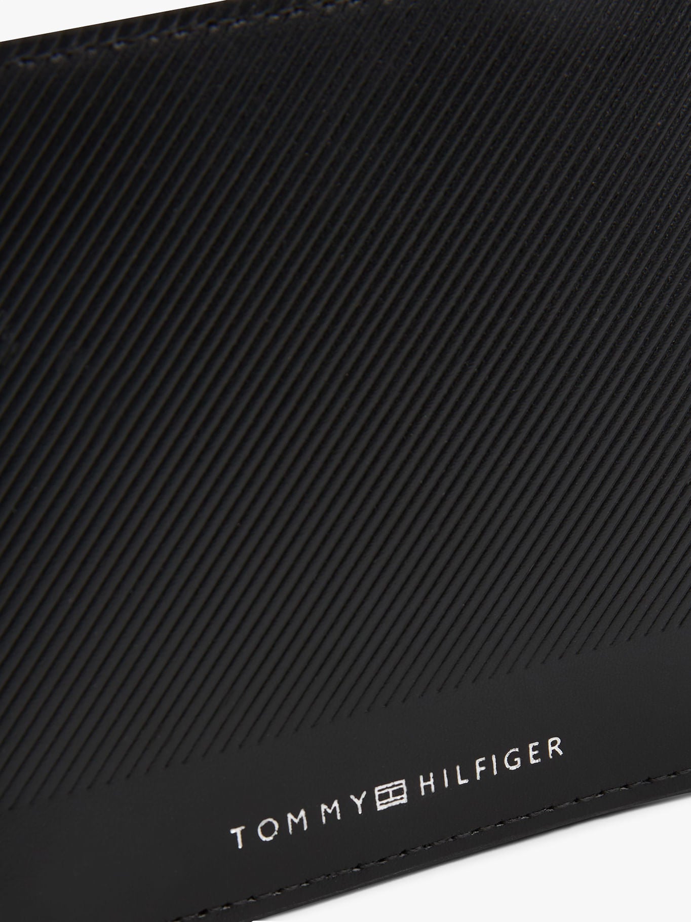 Tommy Hilfiger Logo Tote Wallet