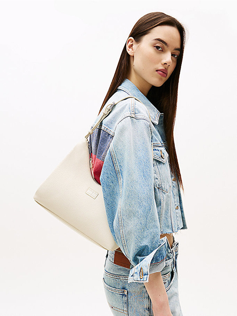 תיק טומי הילפיגר