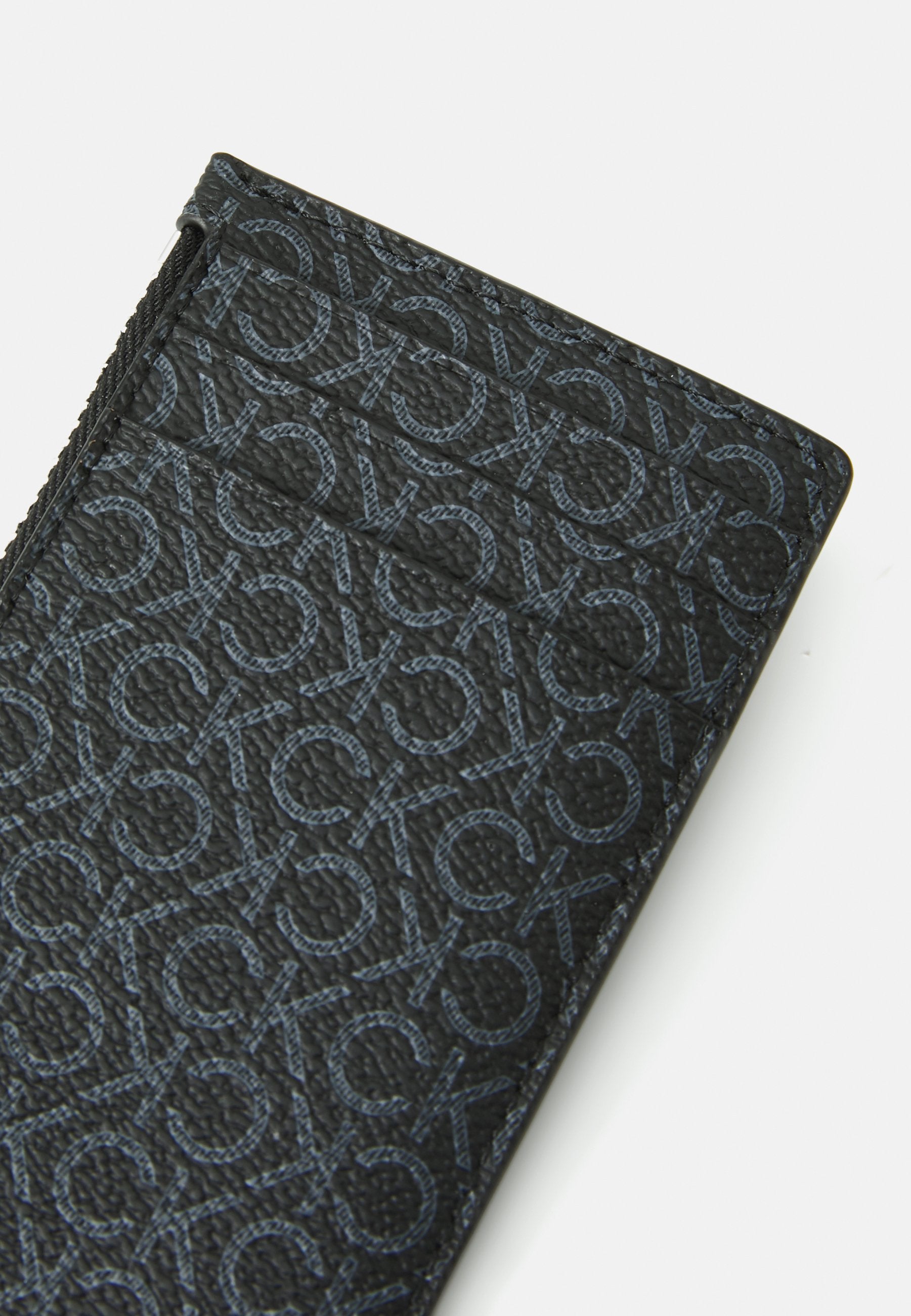 ארנק קלווין קליין Must Mono Cardholder