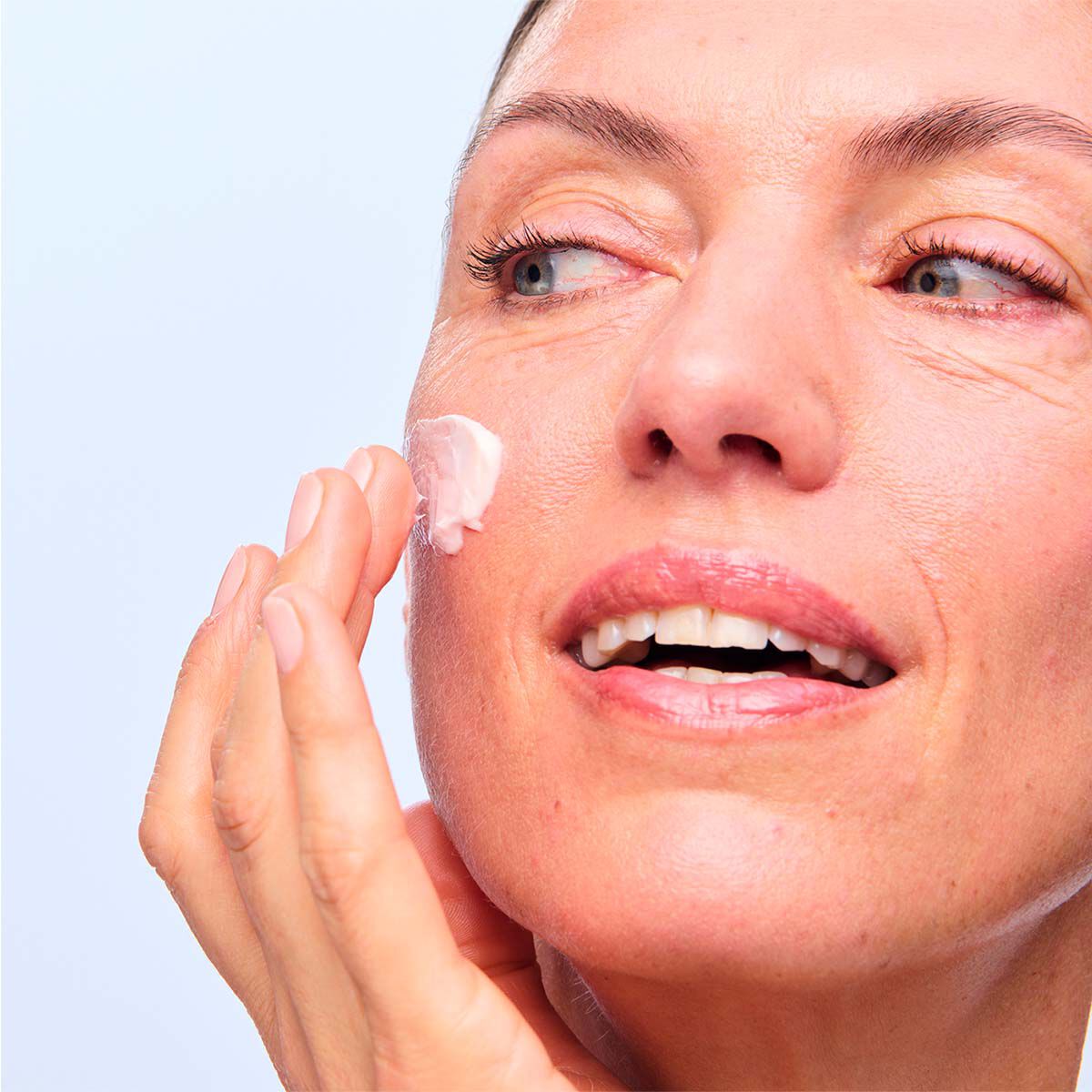 Clarins Super Restorative Night Cream - All Skin Types 50ml