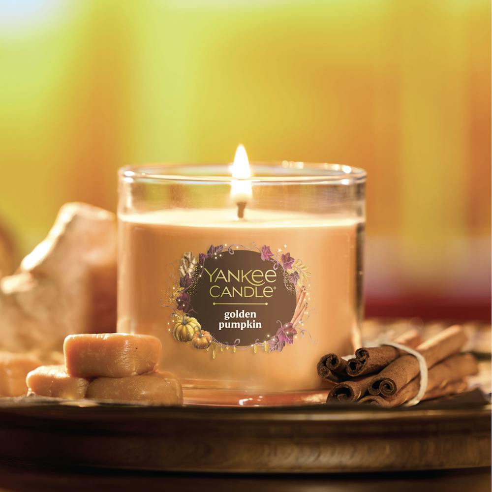 شمعة معطرة يانكي كاندل Golden Pumpkin Small Tumbler