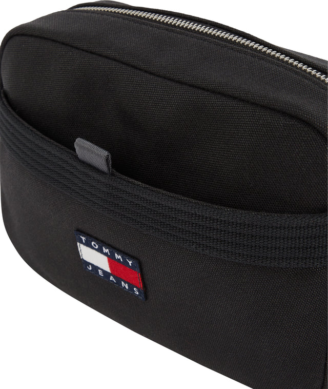 תיק טומי הילפיגר