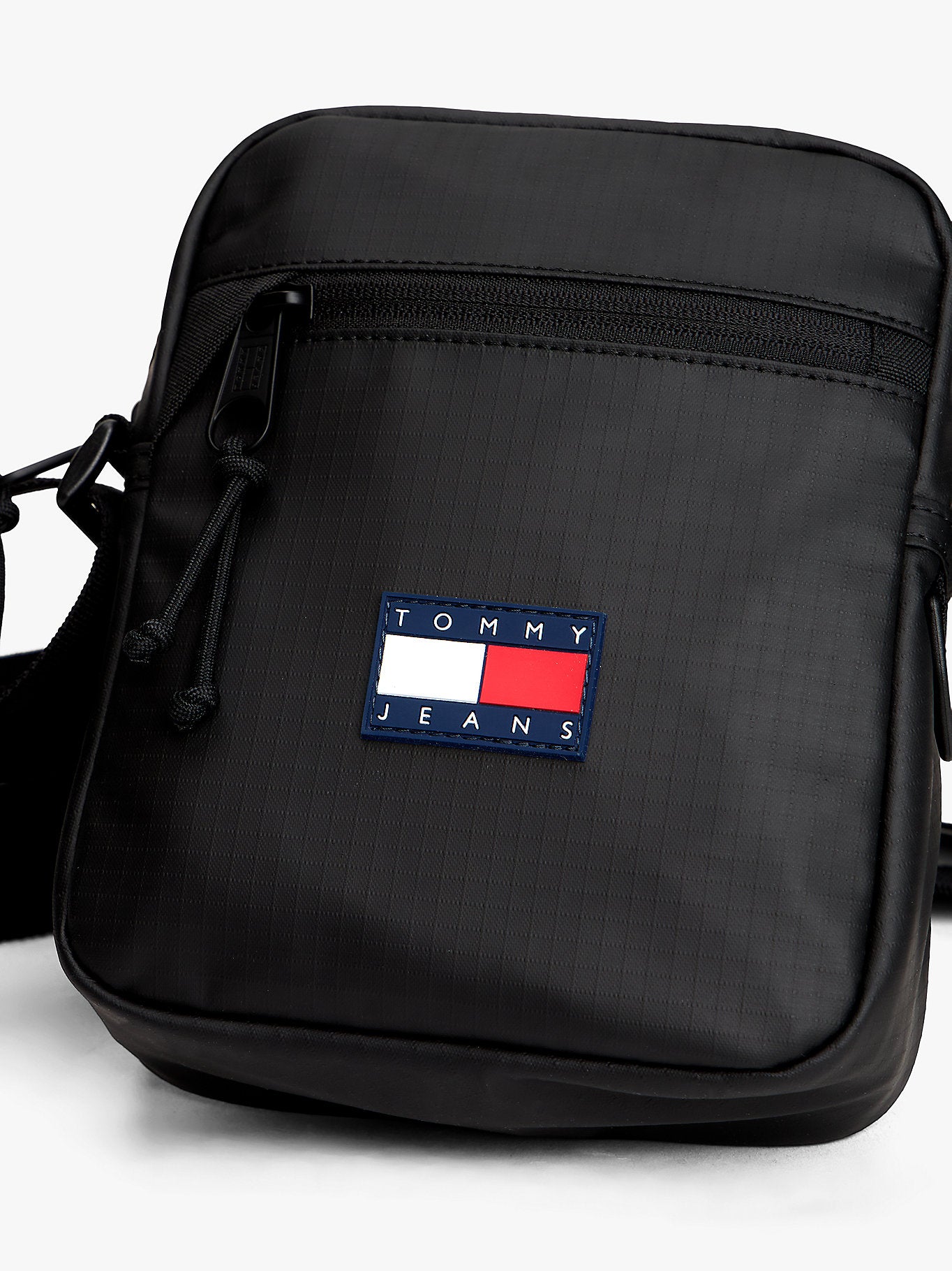 Tommy Hilfiger Daily Tech Reporter Bag