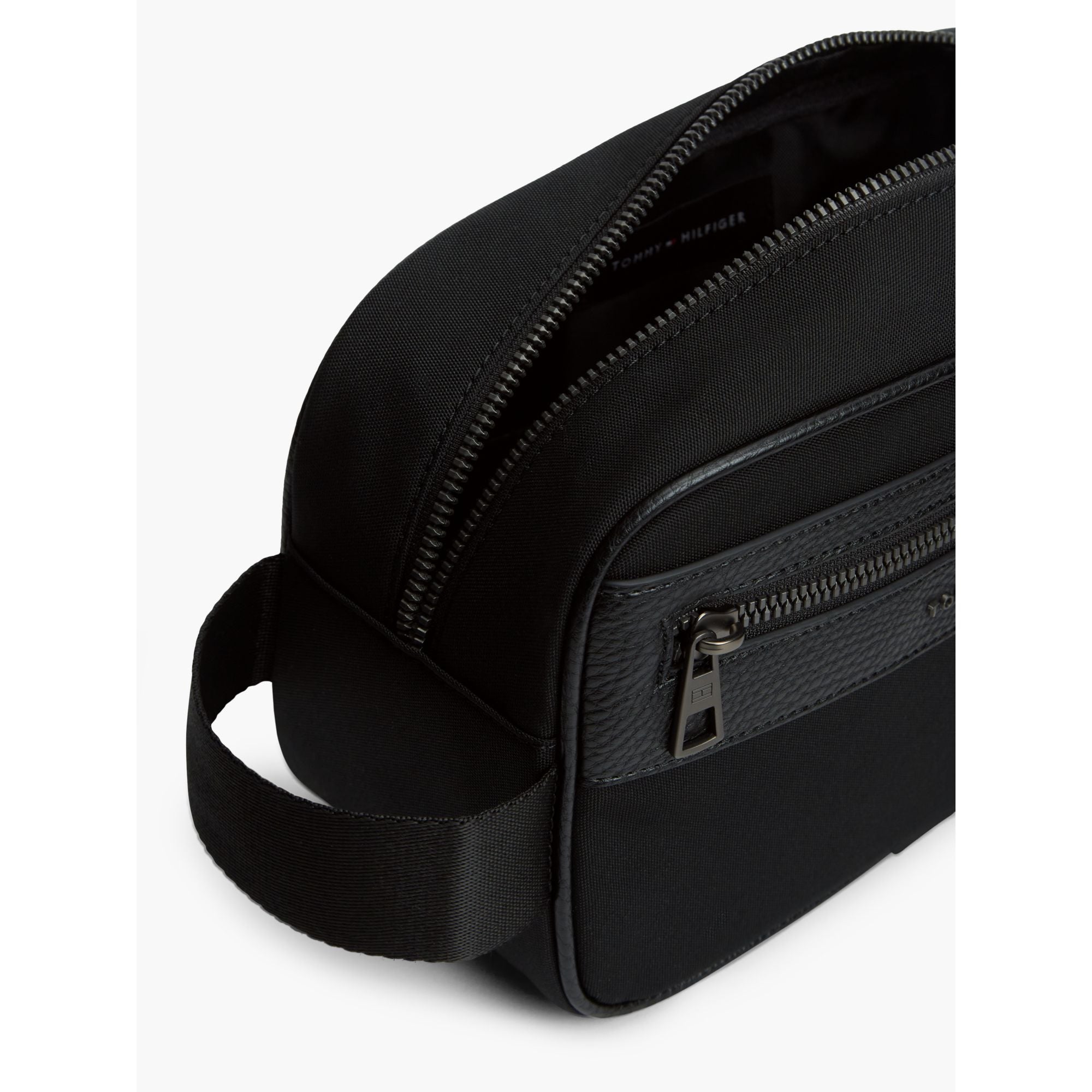 תיק טומי הילפיגר Bag