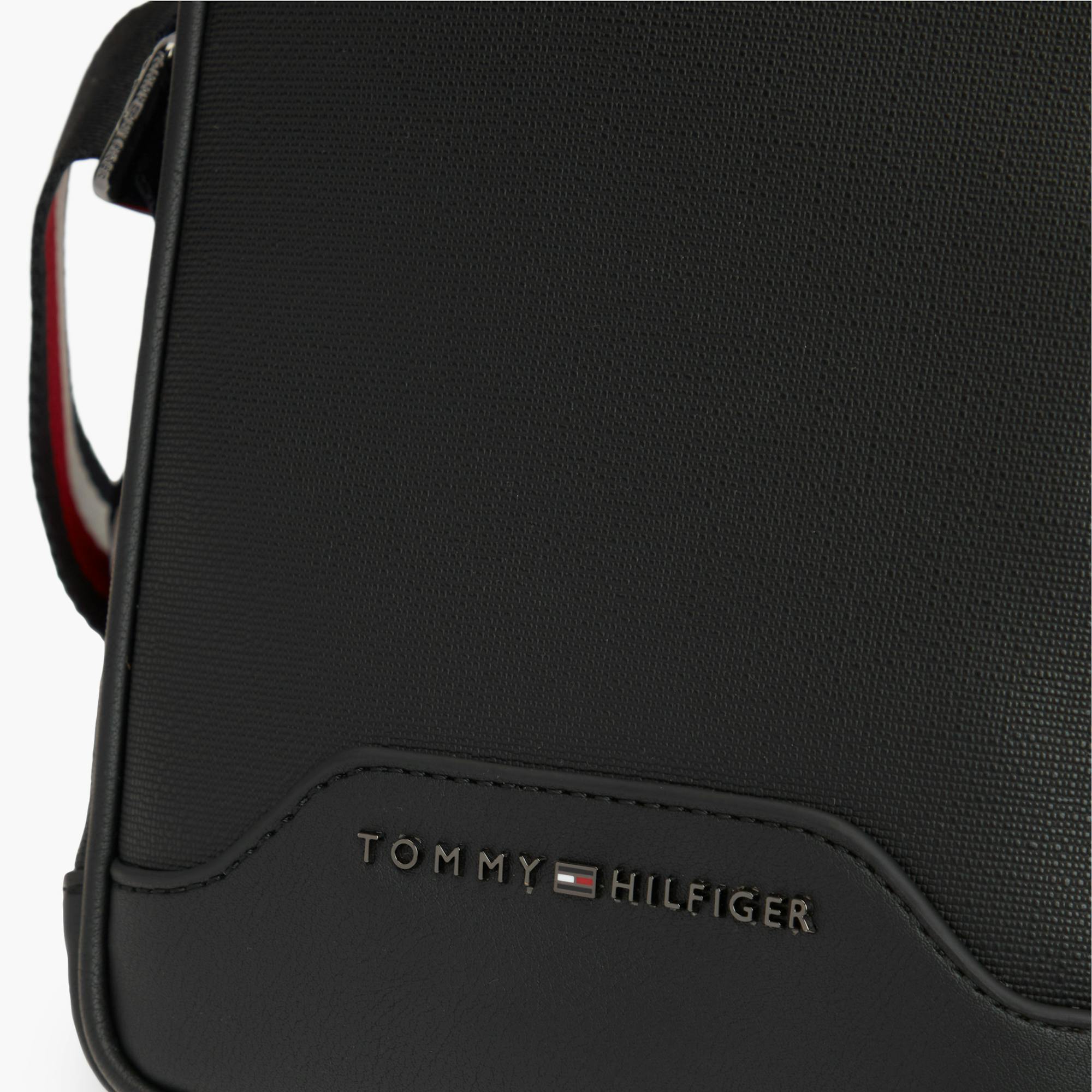 Tommy Hilfiger Textured Mini Reporter Bag