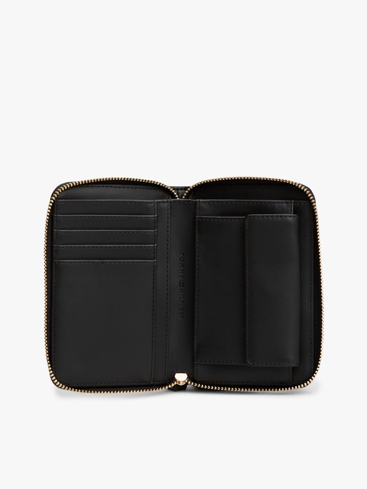 ארנק טומי הילפיגר Th Monogram Flag Quilted Zip-Around