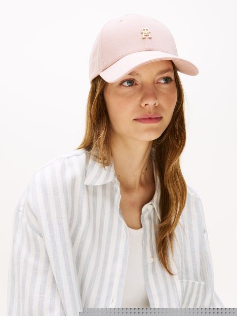 כובע טומי הילפיגר