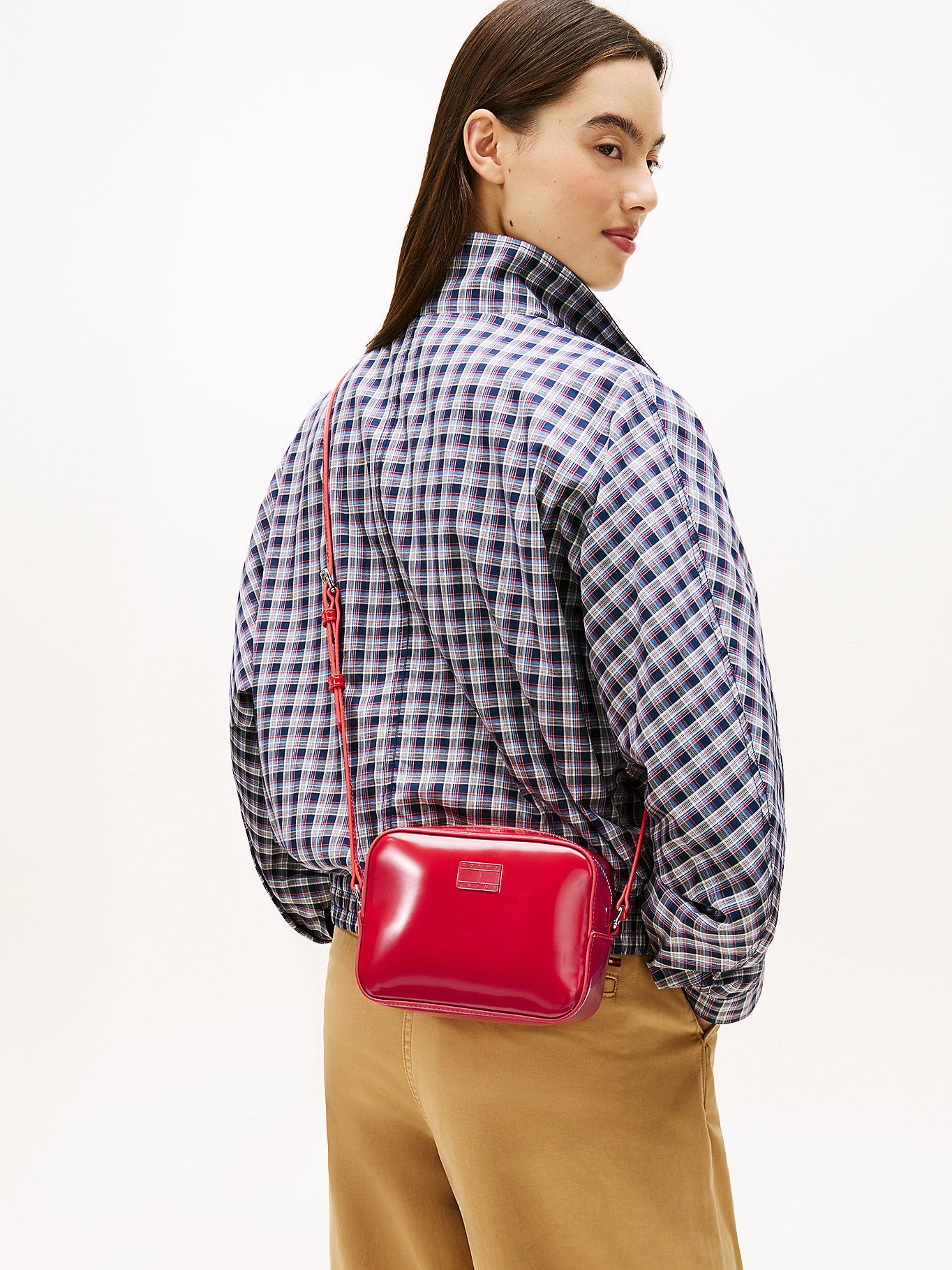 حقيبة تومي هيلفيجر Must Camera