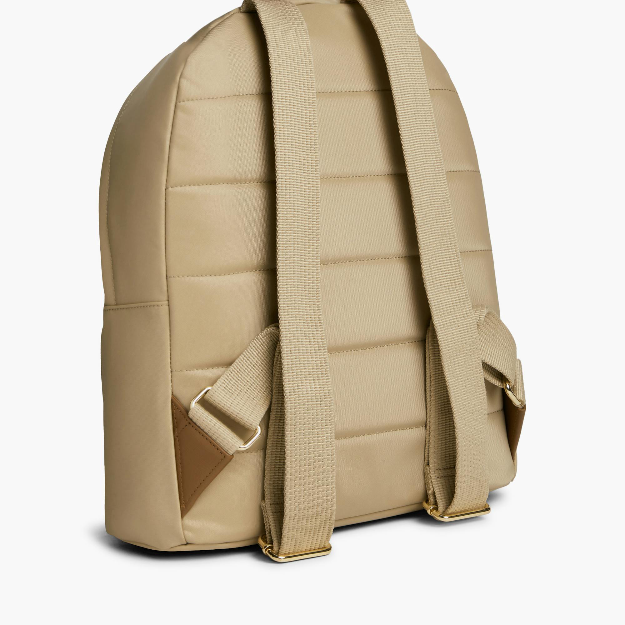 Tommy Hilfiger Popette Dome Bag