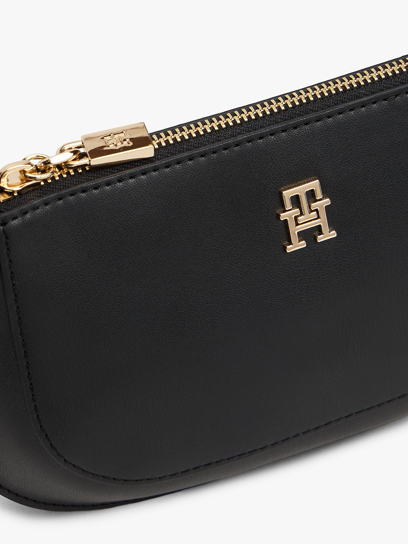 Tommy Hilfiger Glam Mini Chain Crossover Bag