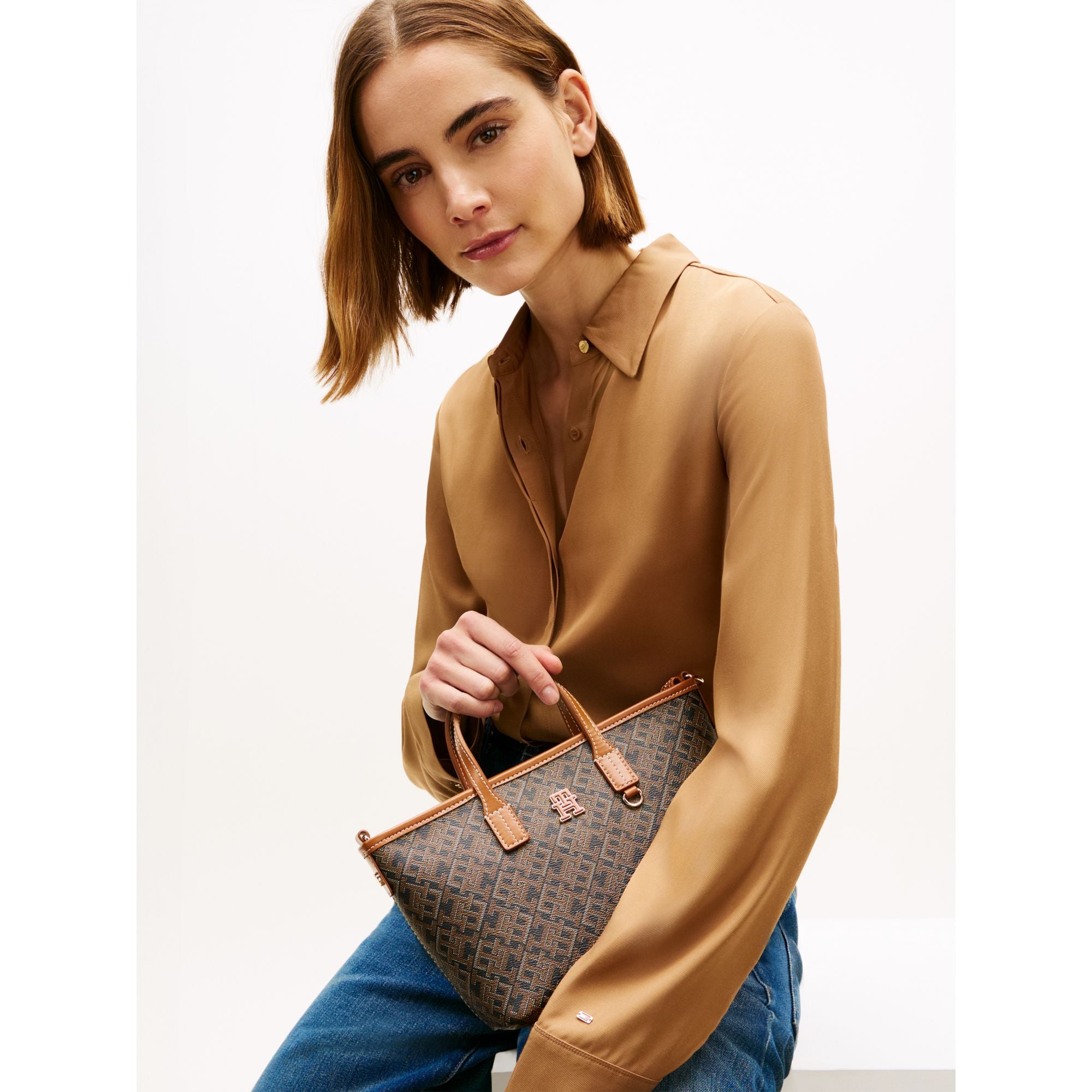 Tommy Hilfiger Monoplay Mini Tote Le Bag