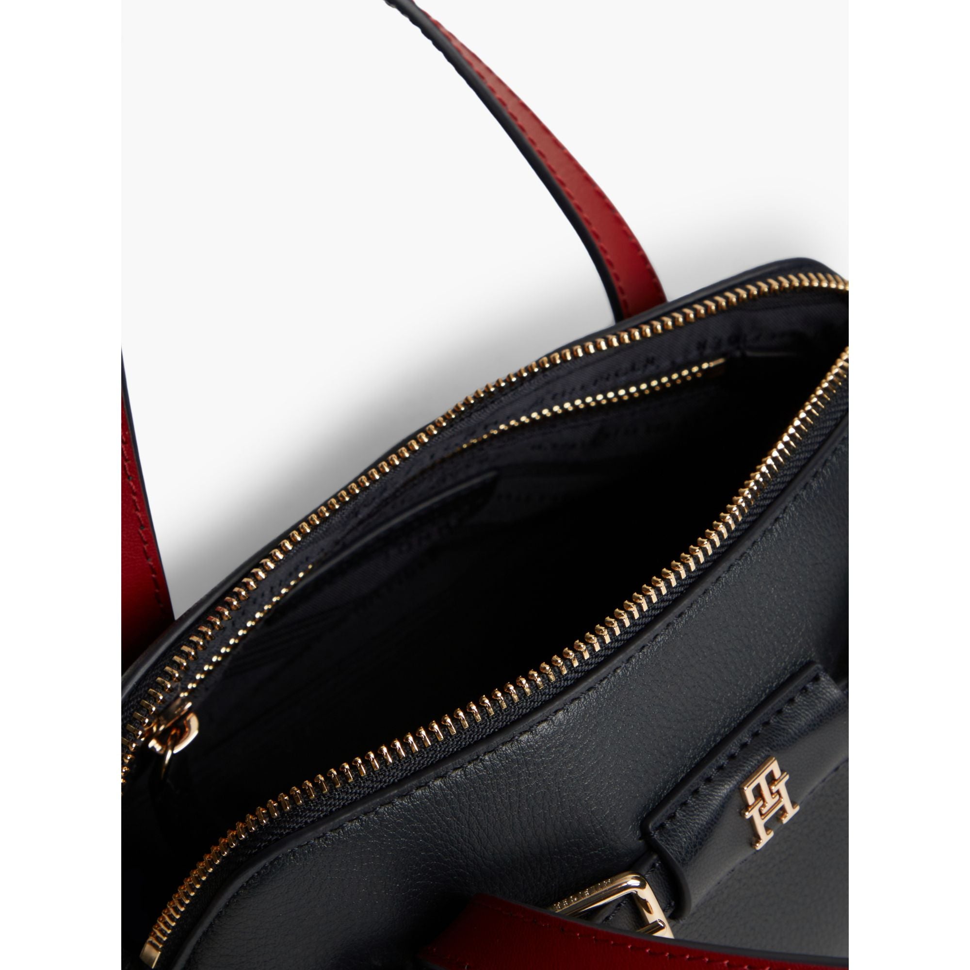 حقيبة تومي هيلفيجر Buckle Mini Tote
