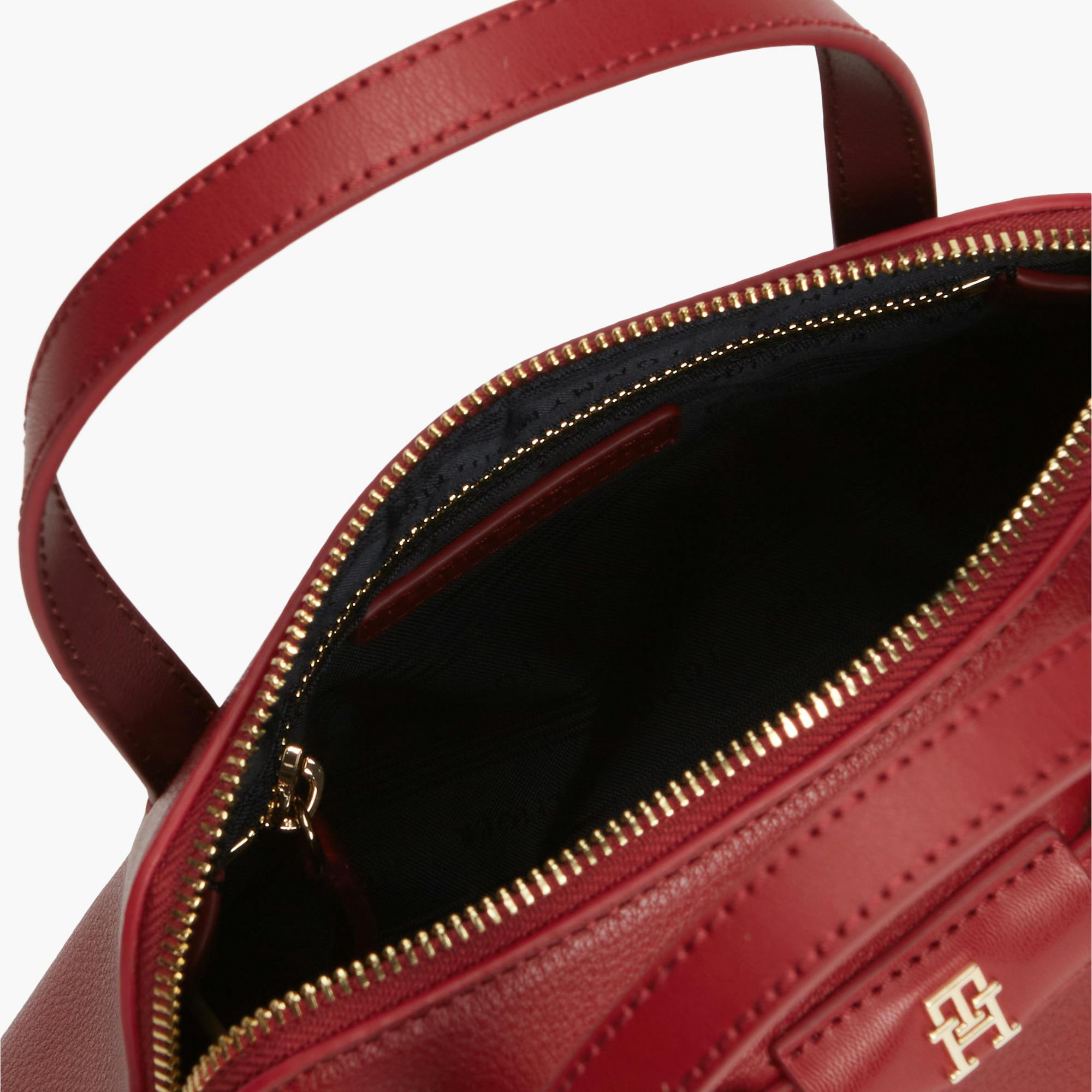 حقيبة تومي هيلفيجر Buckle Mini Tote