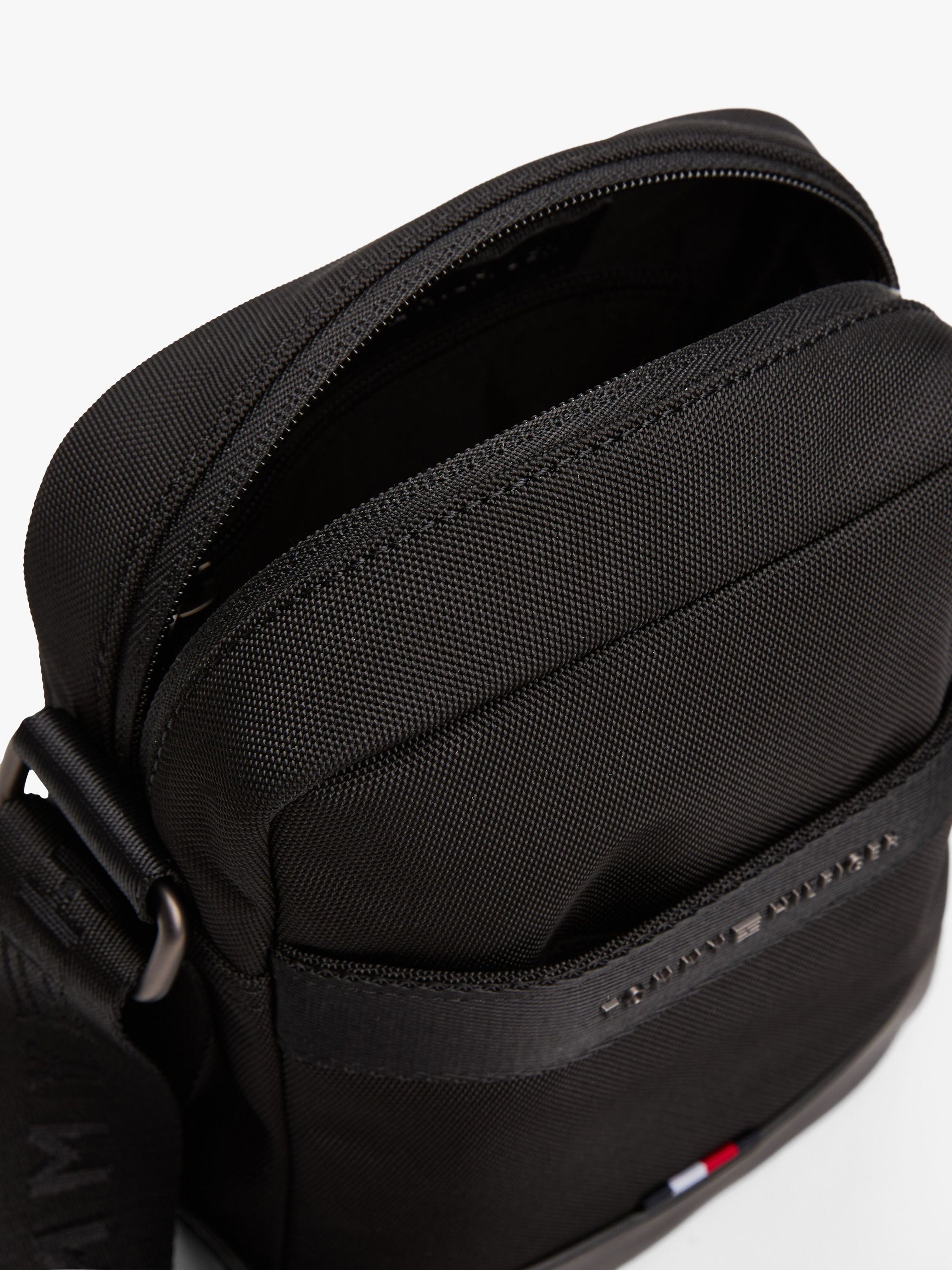 Tommy Hilfiger Logo Patch Crossbody Reporter Bag