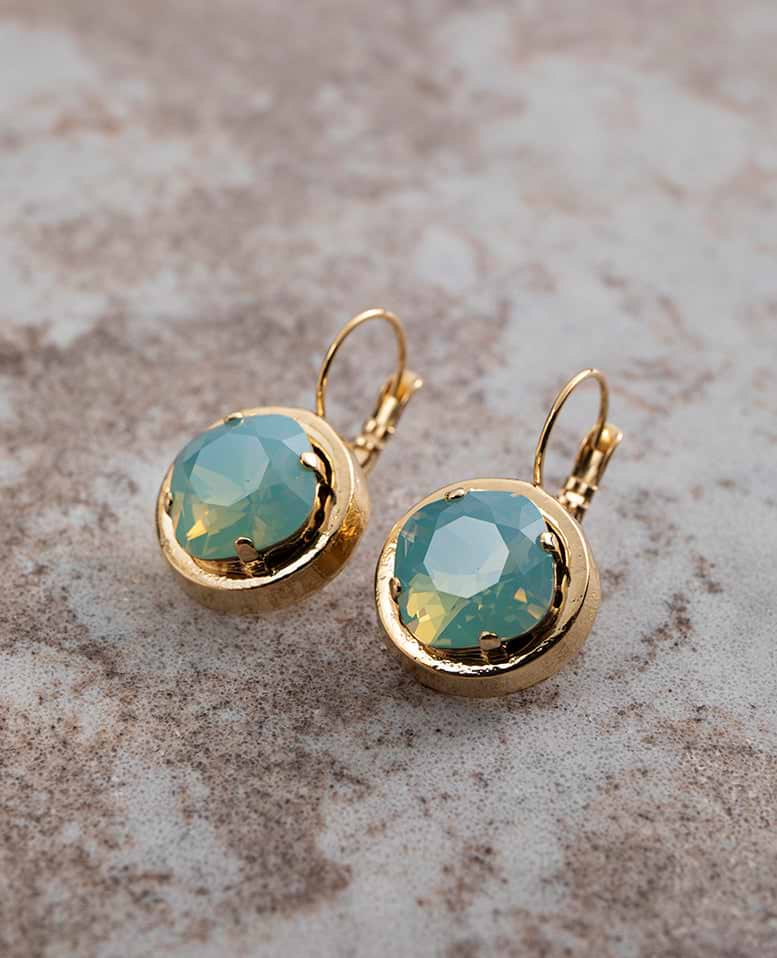 اقراط دانون