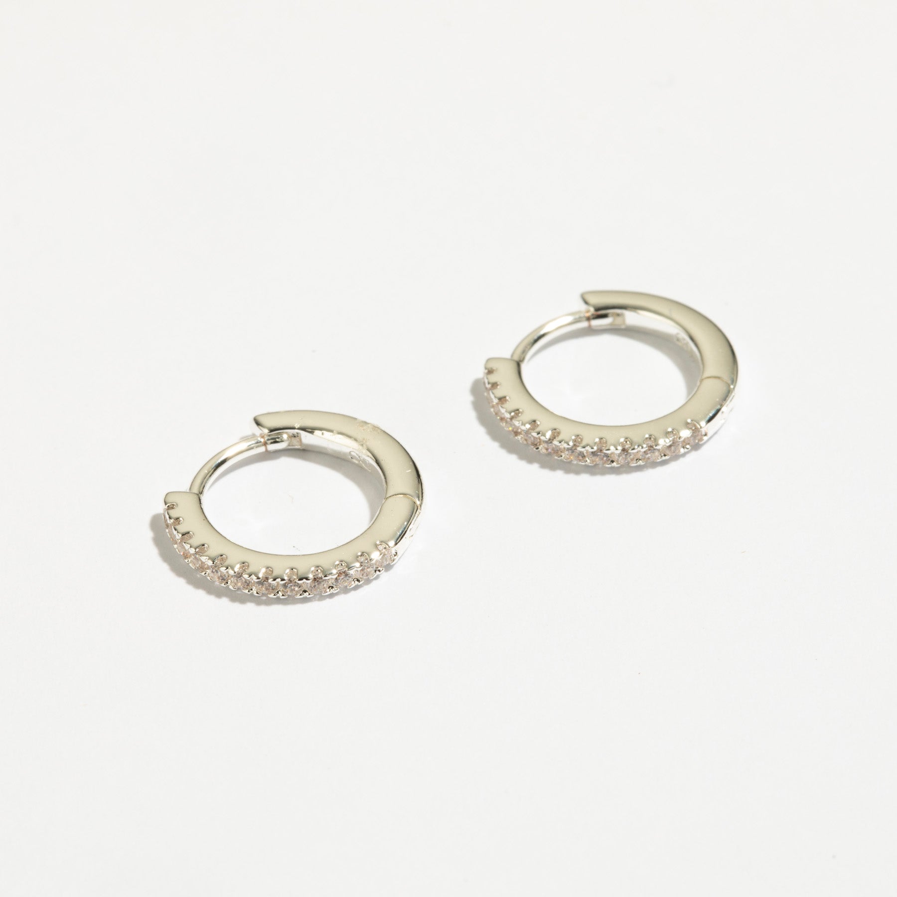 اقراط دانون