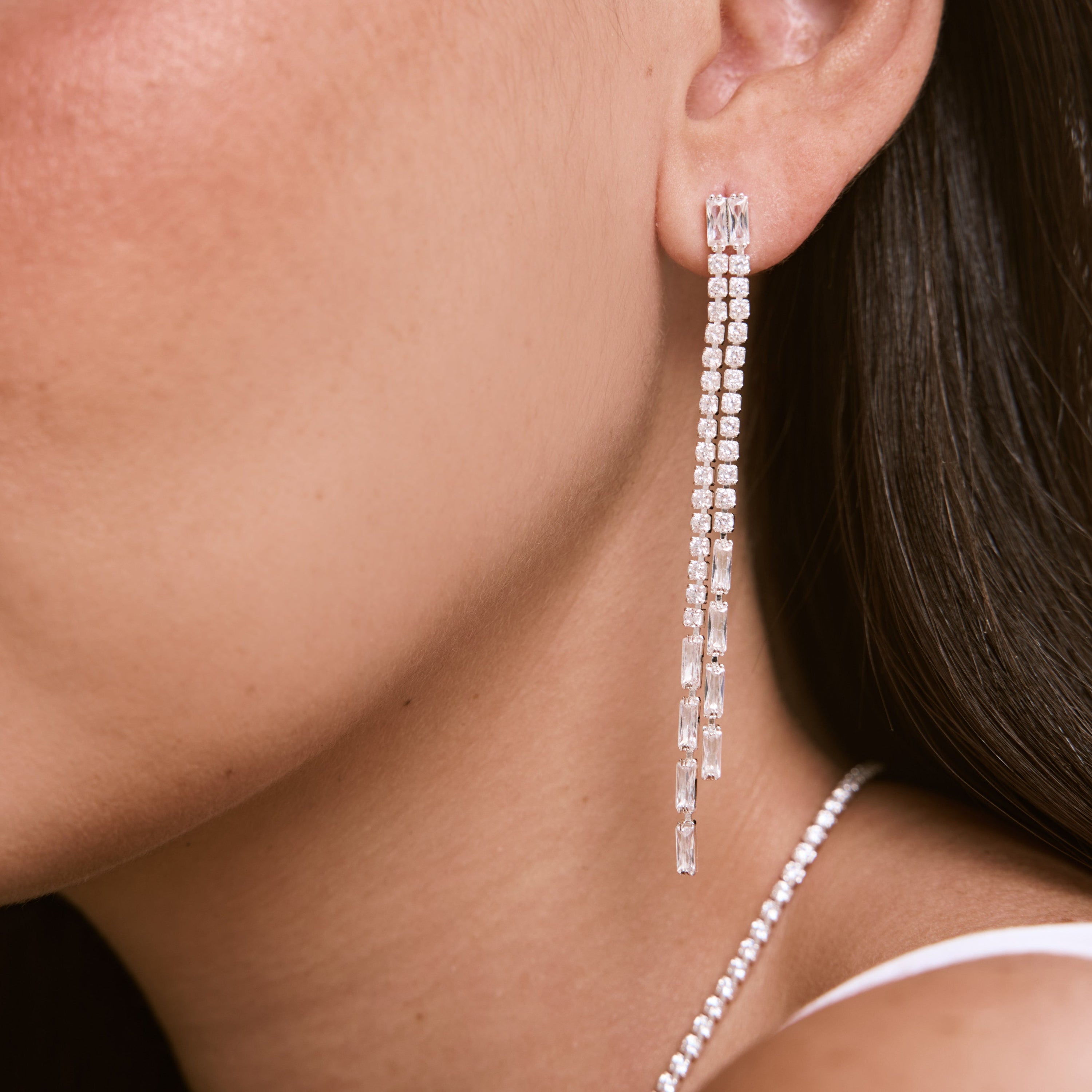 עגילים דנון