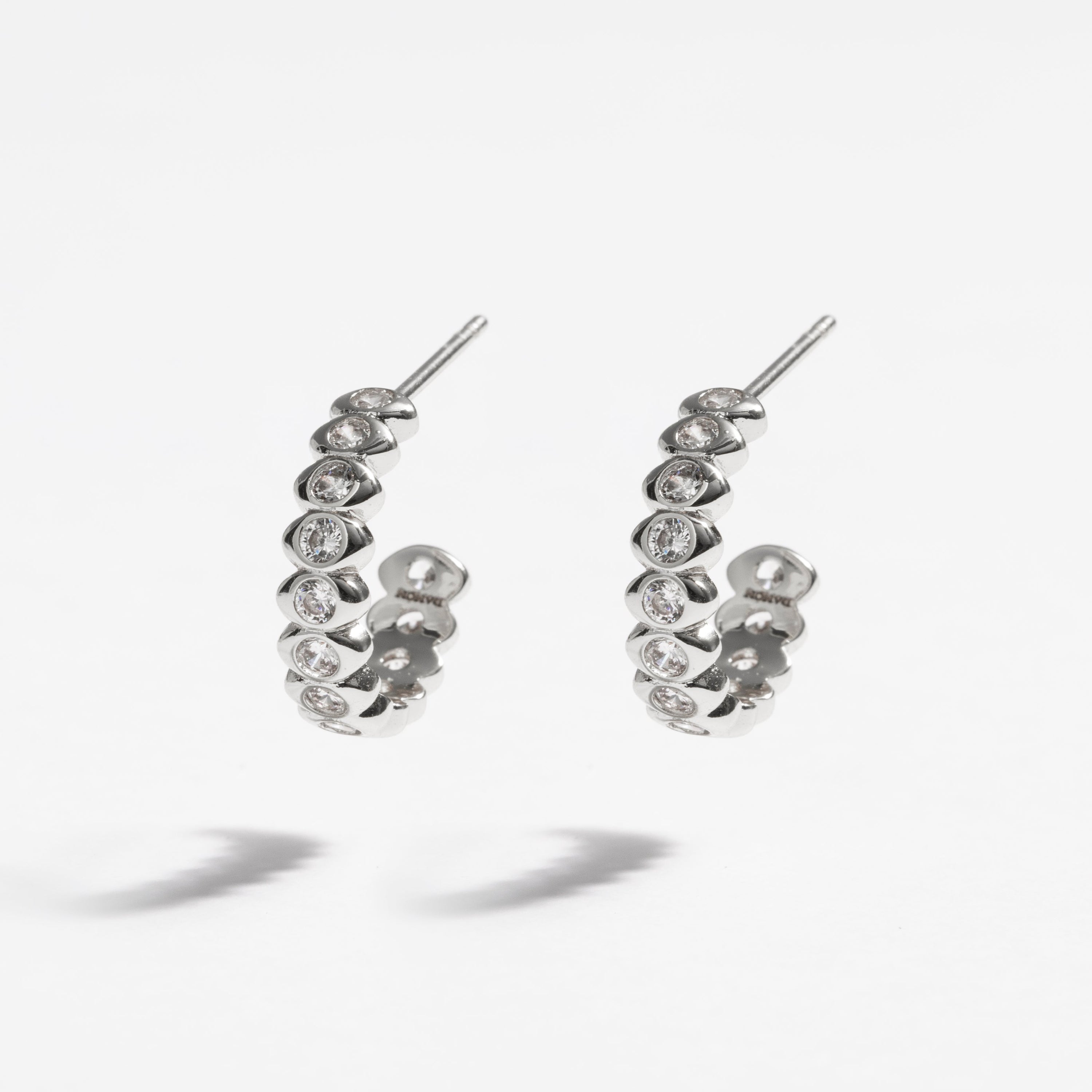 עגילים דנון