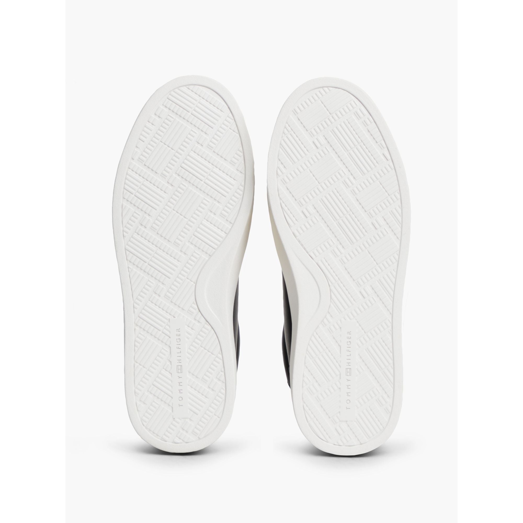 סניקרס טומי הילפיגר Chic Cupsole Mc