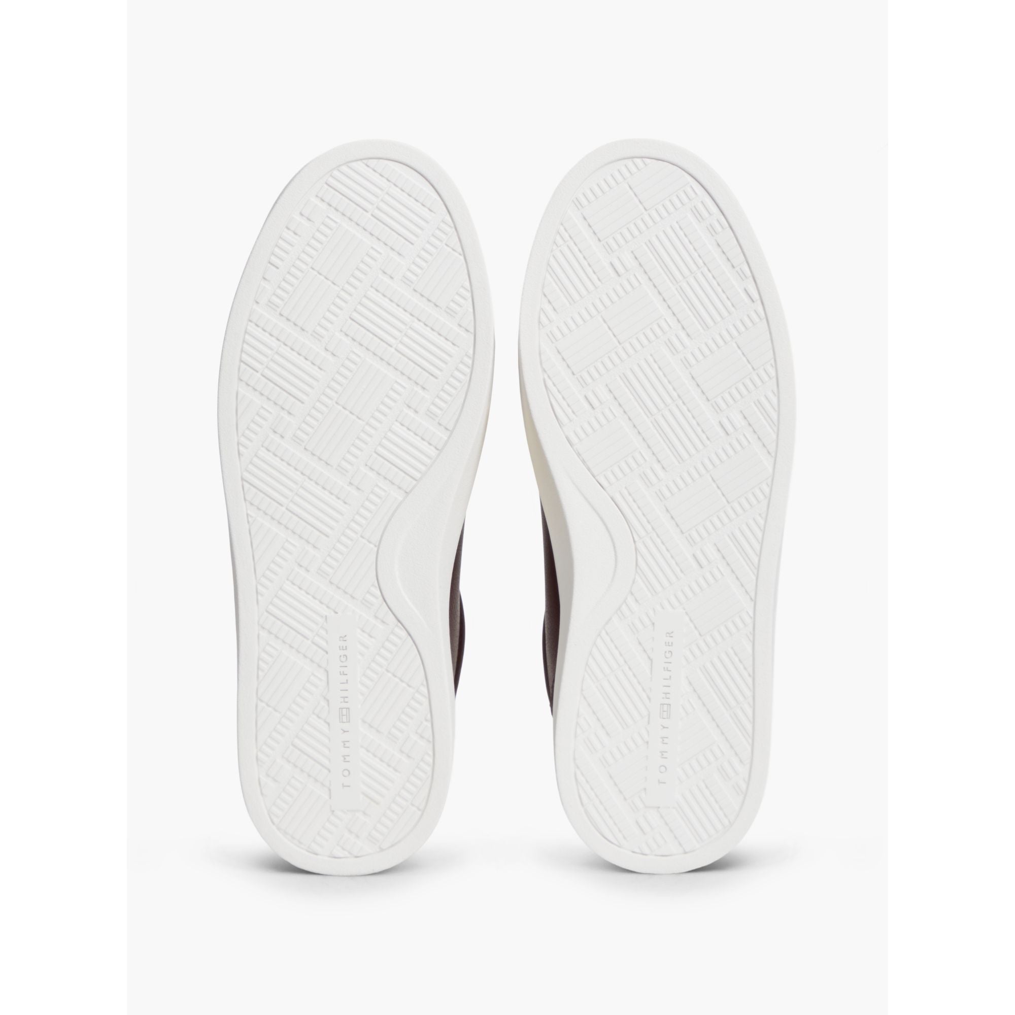 حذاء تومي هيلفيجر Feminine Cupsole