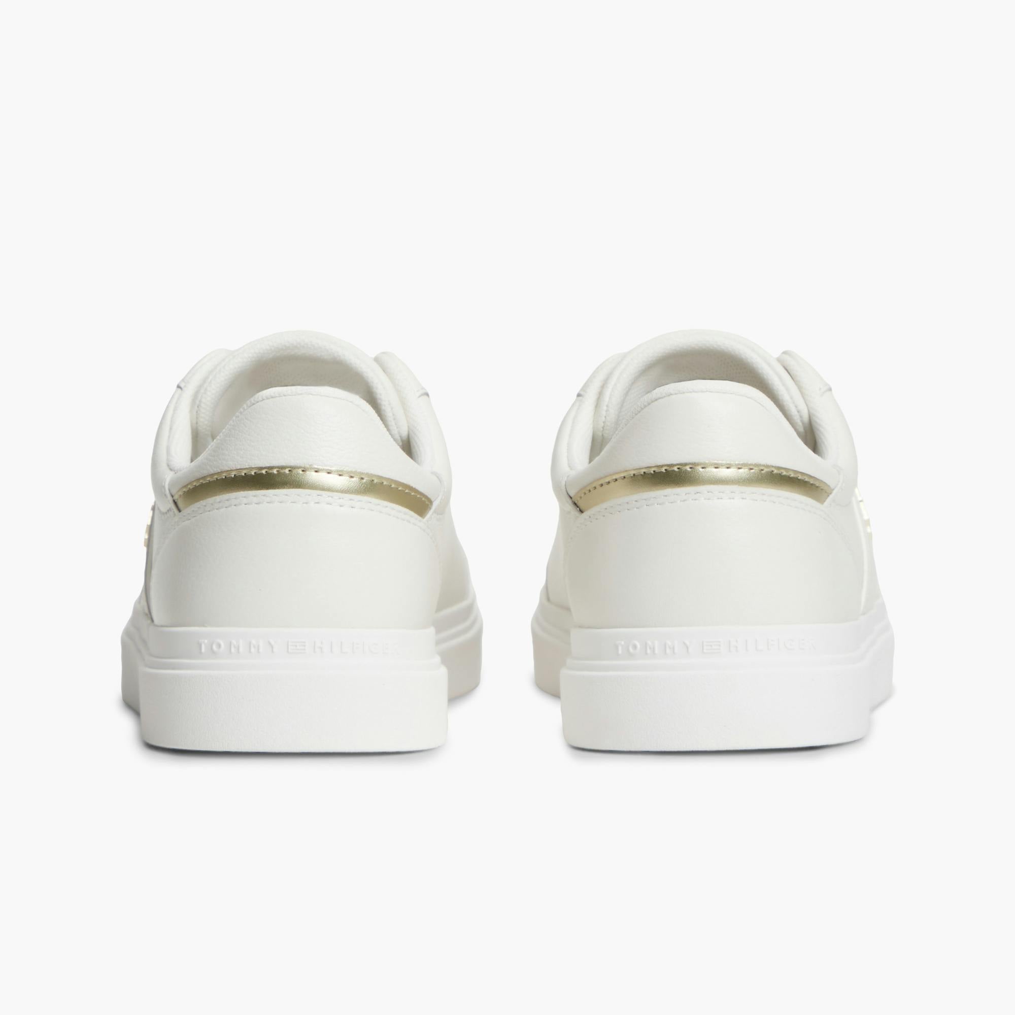 حذاء تومي هيلفيجر Feminine Cupsole