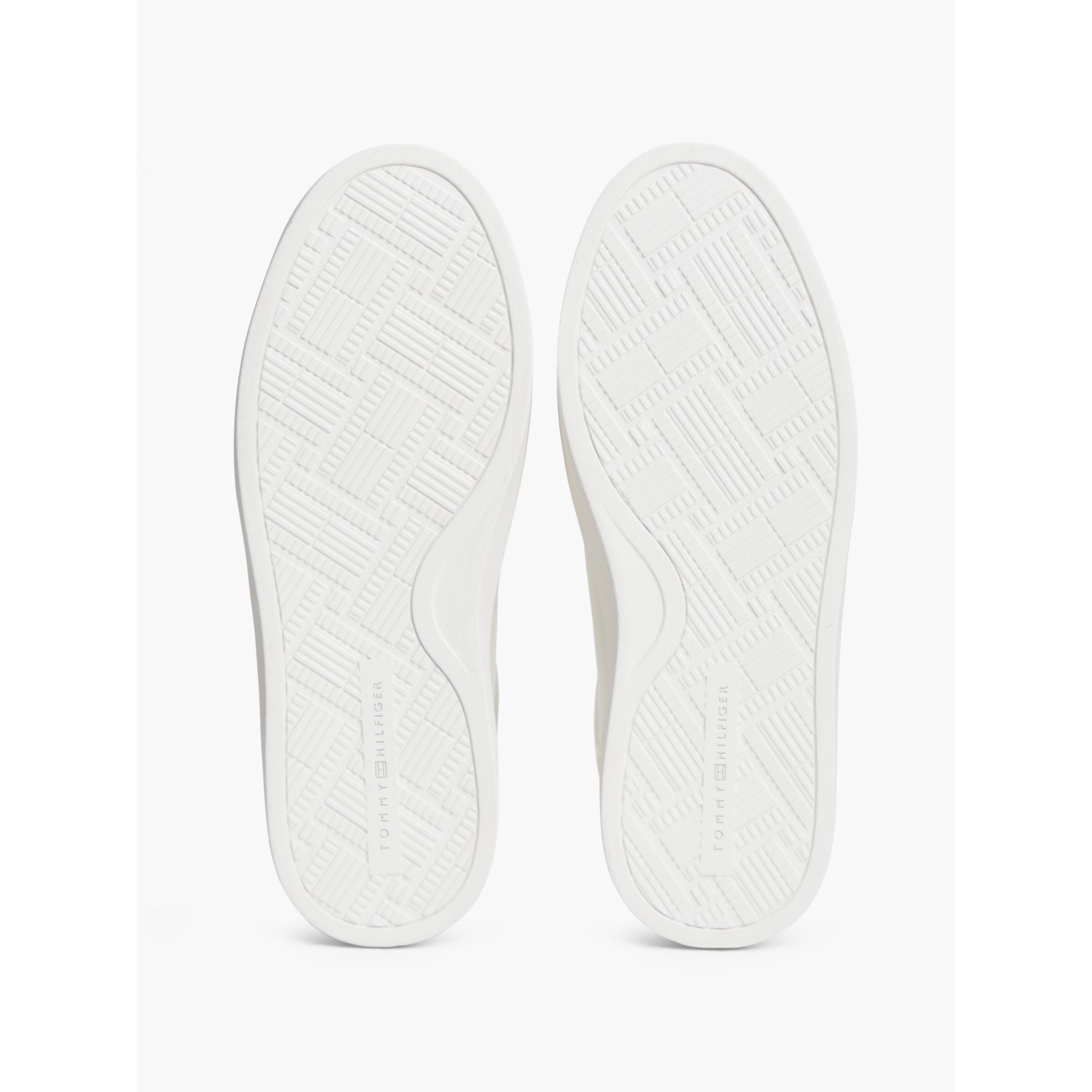 حذاء تومي هيلفيجر Feminine Cupsole