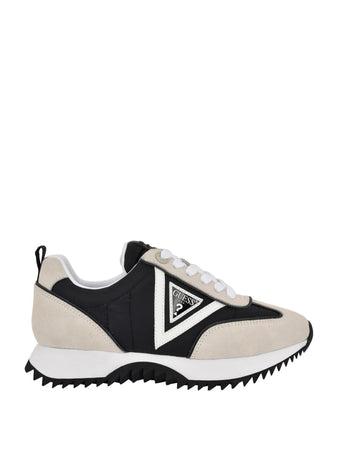 סניקרס גס Bail