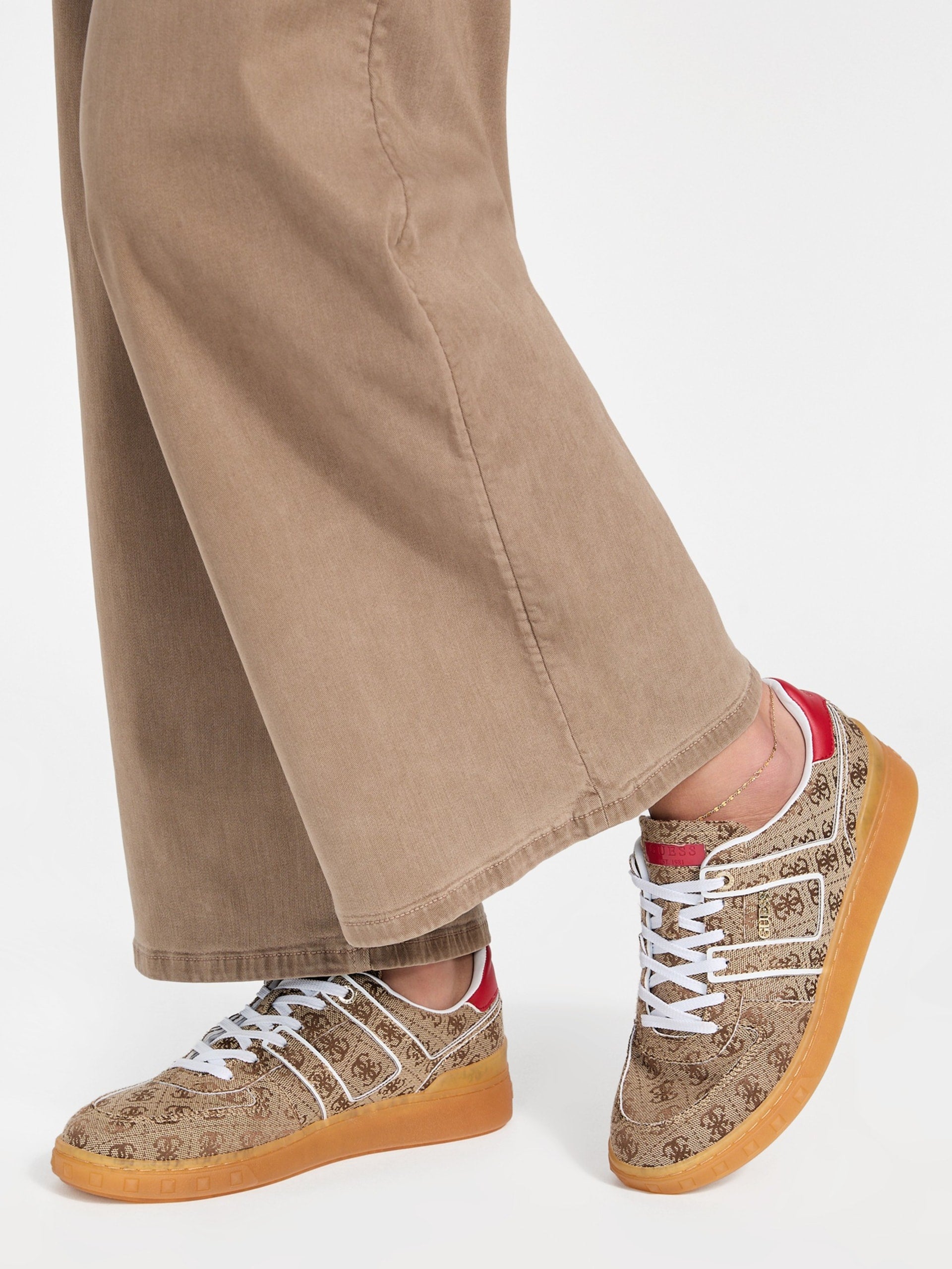 סניקרס גס Inart Suede Low-Top