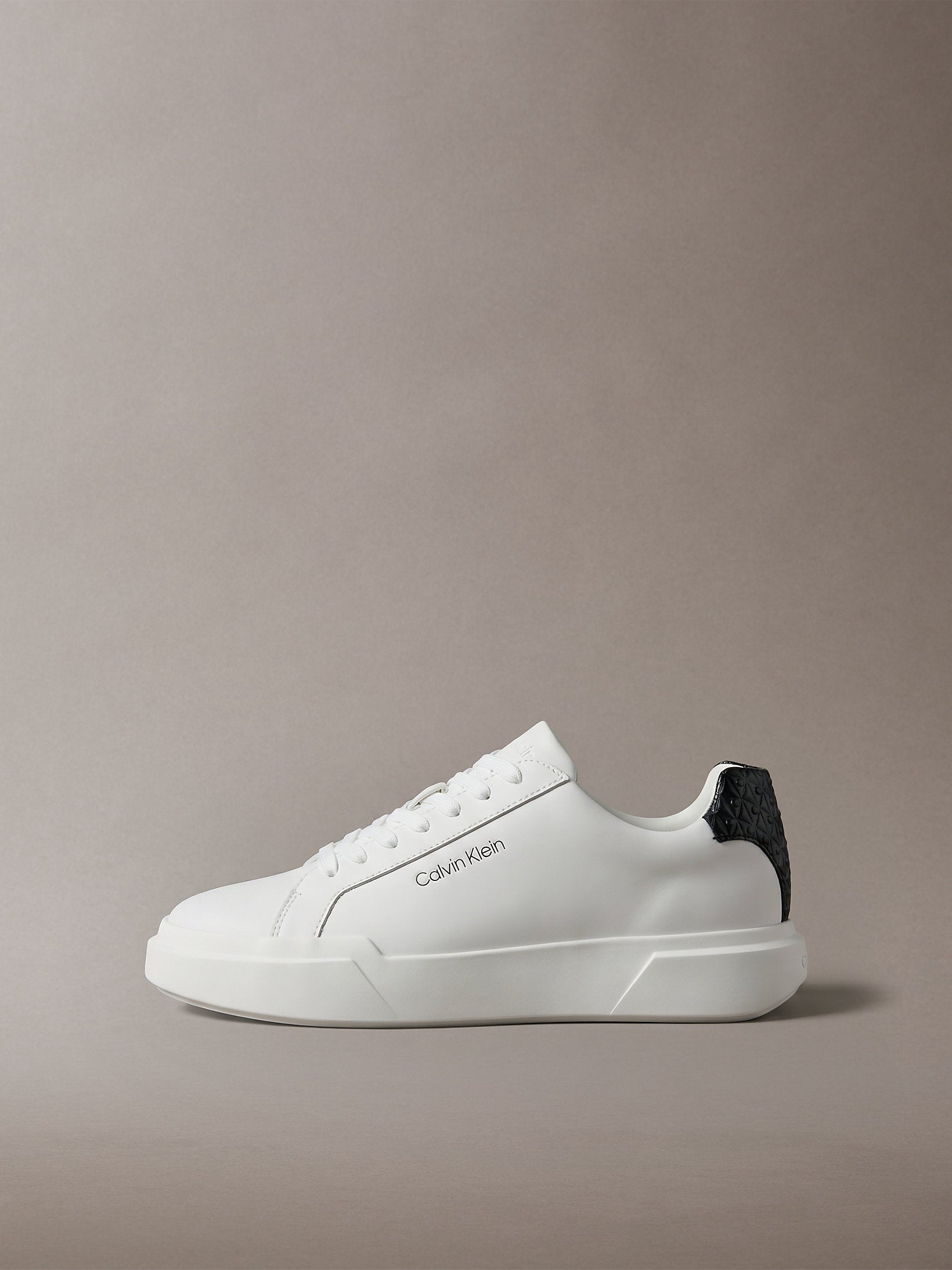 حذاء سنيكر كالفين كلاين Chunky Cups Laceup Lth Aop Bt