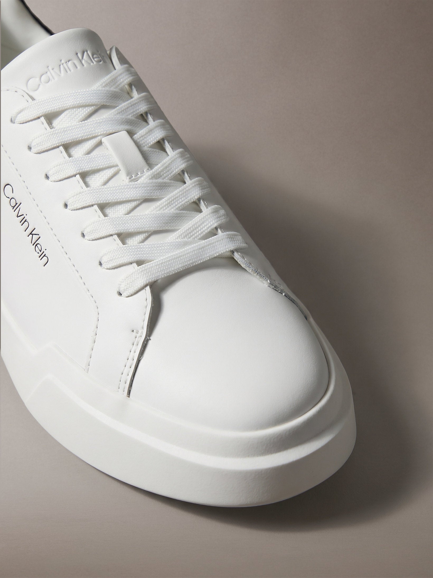 حذاء سنيكر كالفين كلاين Chunky Cups Laceup Lth Aop Bt