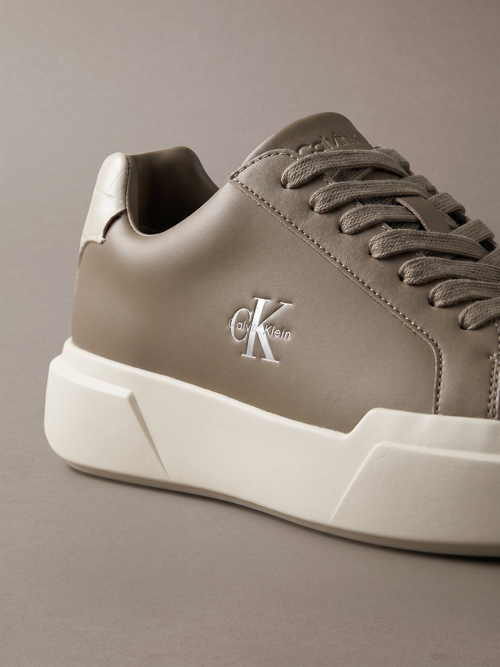 حذاء سنيكر كالفين كلاين Chunky Cups Laceup Lth Bt Croc