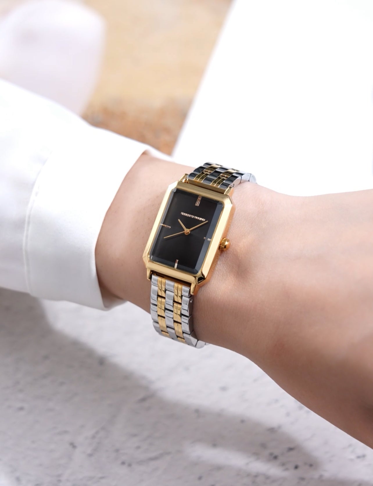 ساعة روبيرتو مارينو