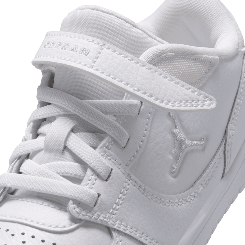 Nike Jordan Court Connect Low Sneaker