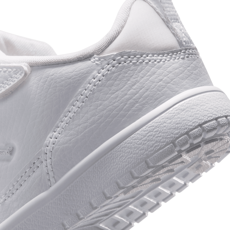 Nike Jordan Court Connect Low Sneaker