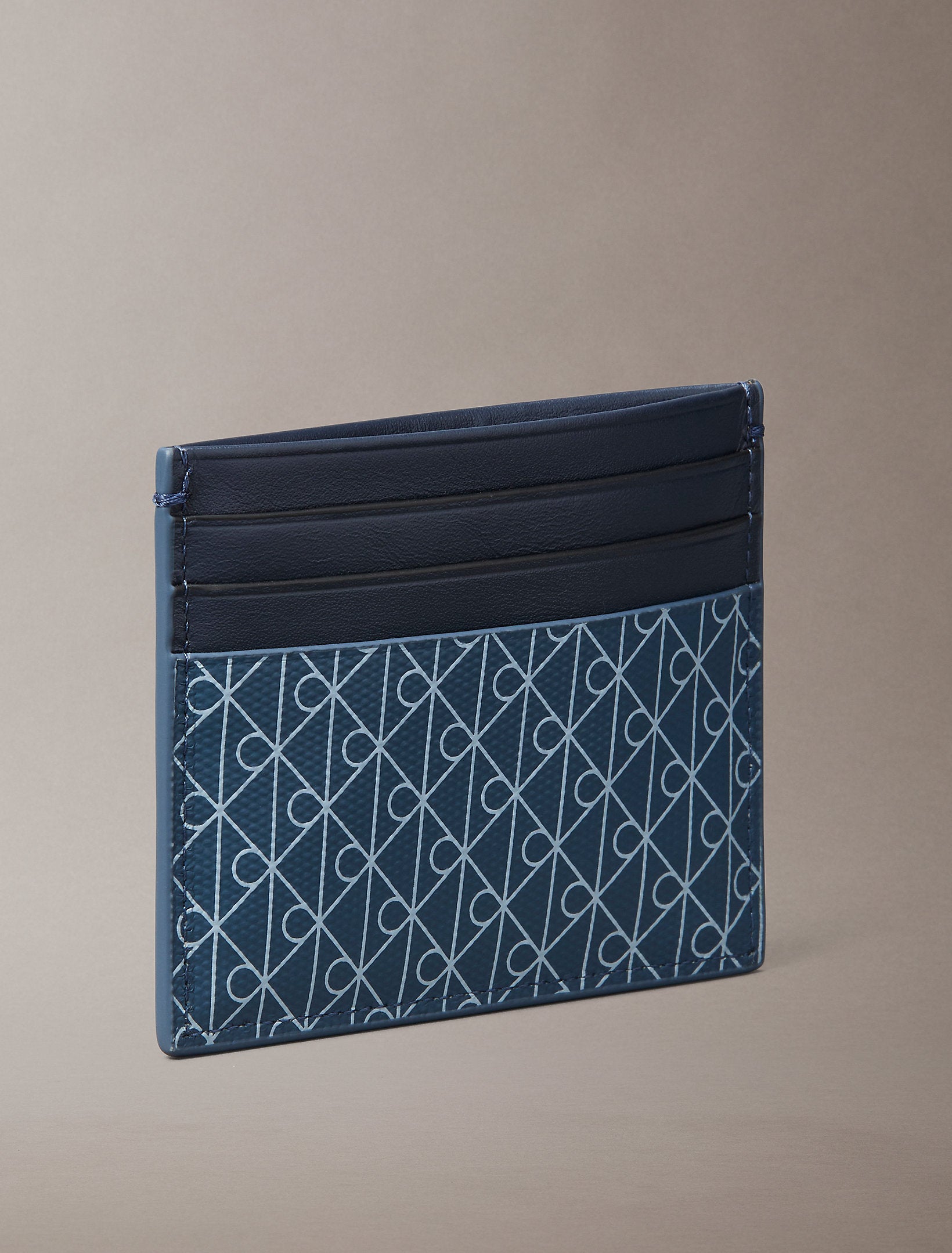 ארנק קלווין קליין Emblem Aop Coated Cardholder