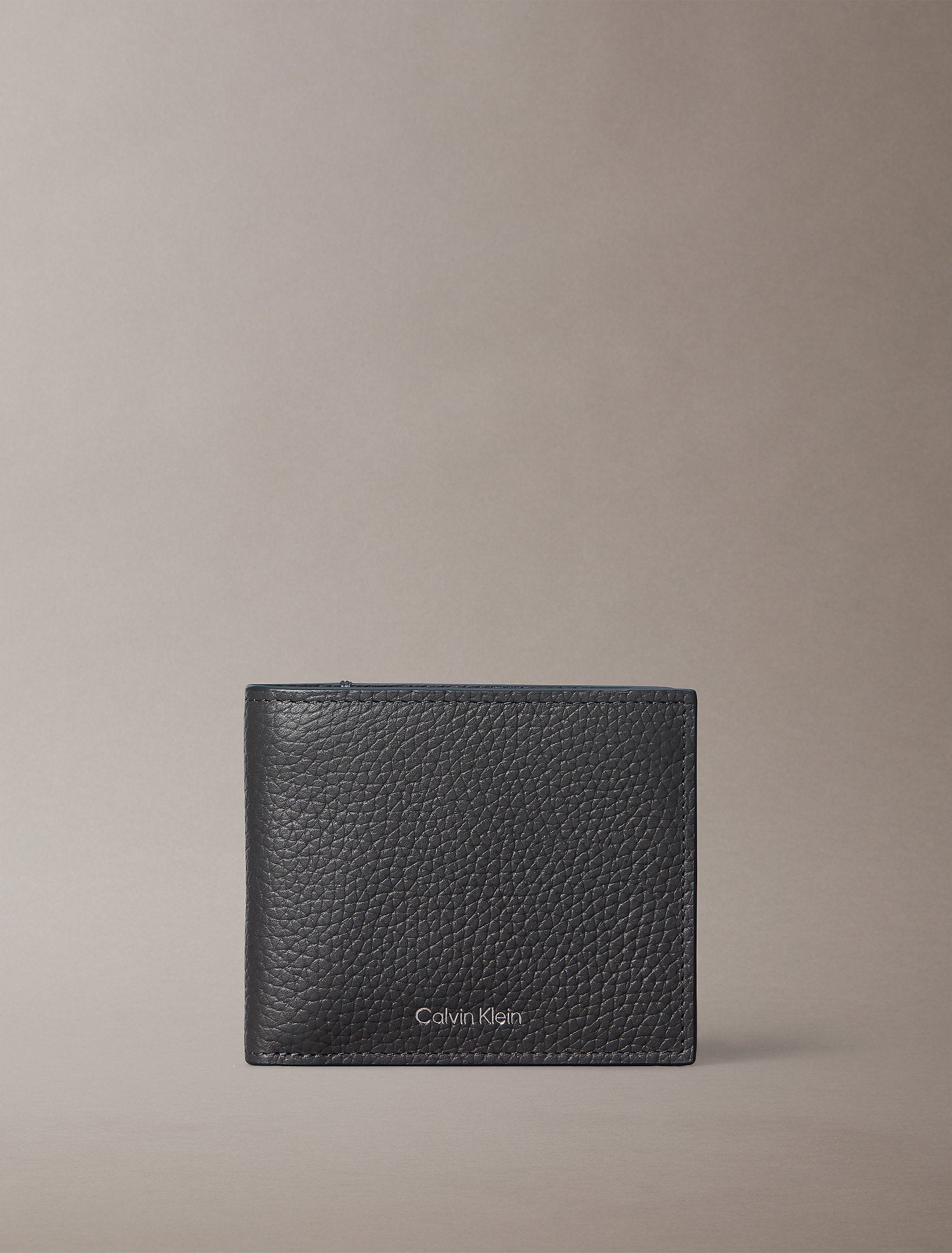 Calvin Klein Foil Emboss Billfold W Coin Wallet